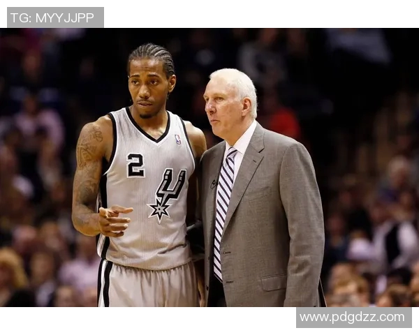 马刺与快船季后赛第六场激战回顾与精彩瞬间分析